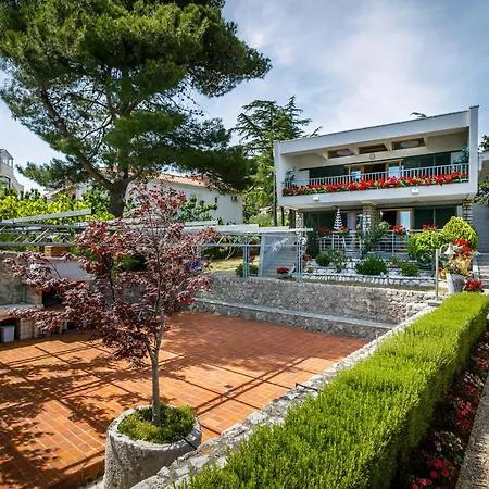 Nada Apartment Krk Town