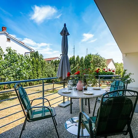 Nada Apartment Krk Town